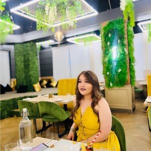 Meet your Posher, Muzhda